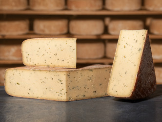 RACLETTE À L'AIL DES OURS | Mons Fromager Affineur MOF
