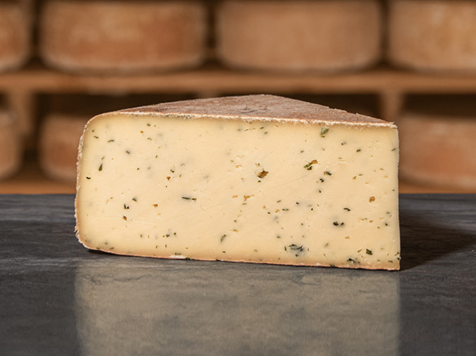 Raw milk raclette with wild garlic | Mons