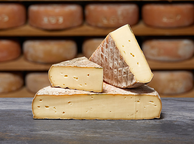 SAINT NECTAIRE Fermier Grand Classique AOP SAINT NECTAIRE Fermier Grand Classique AOP